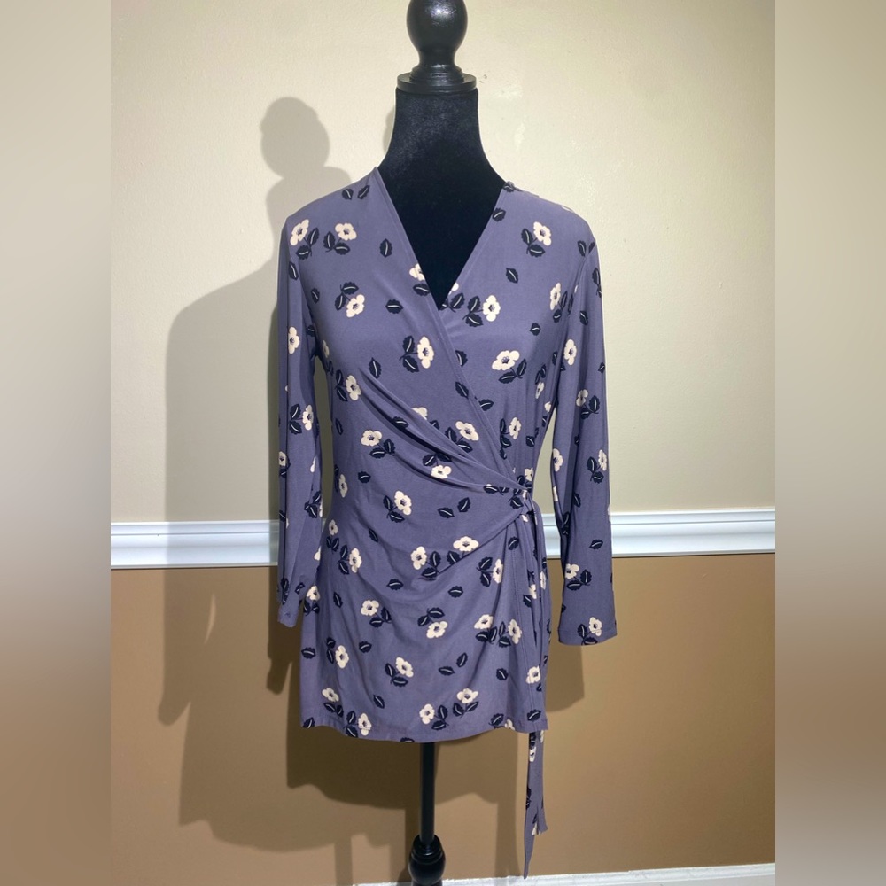 Anne Klein top.